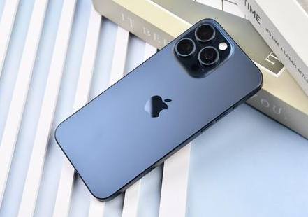 安州苹果维修点分享iPhone 15 Pro Max屏幕更换全新实操风险 
